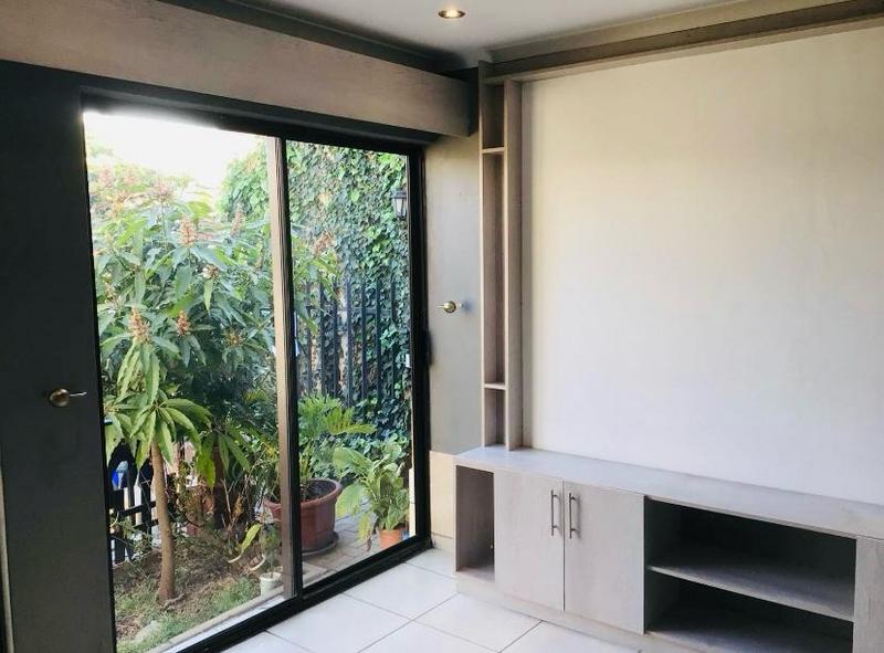 1 Bedroom Property for Sale in Kensington Gauteng