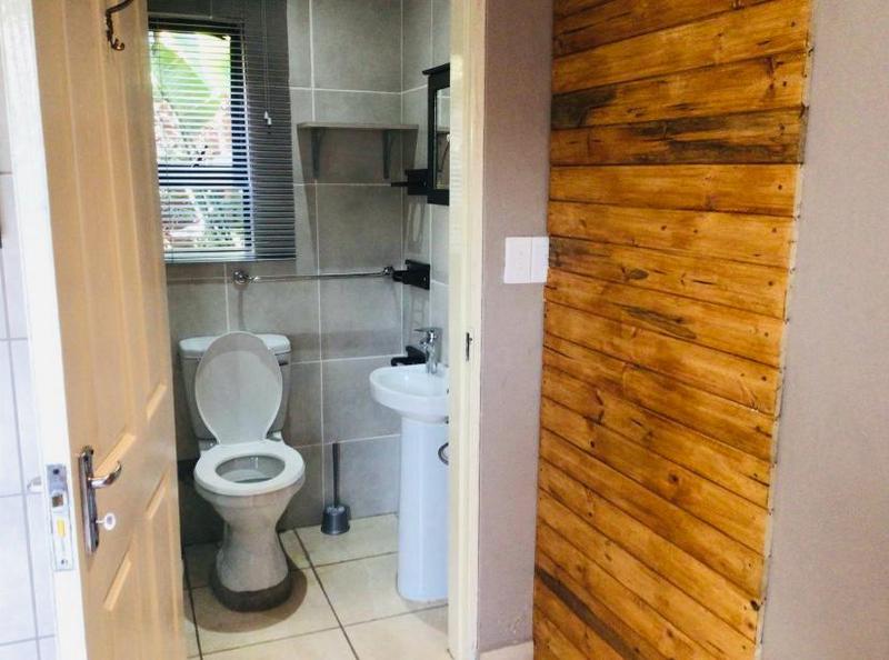 1 Bedroom Property for Sale in Kensington Gauteng