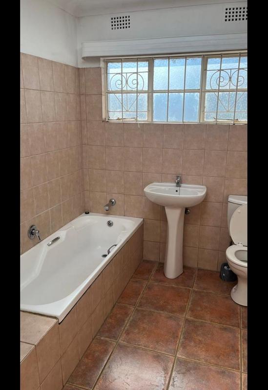 4 Bedroom Property for Sale in Kensington Gauteng