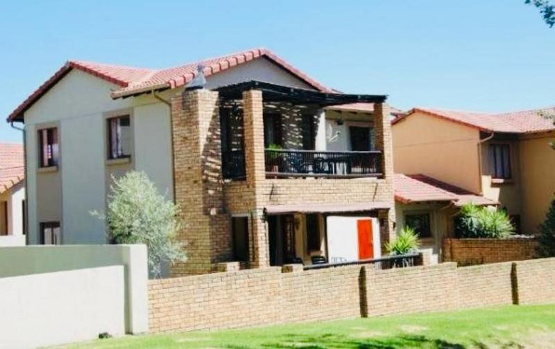 To Let 3 Bedroom Property for Rent in Ruimsig Gauteng