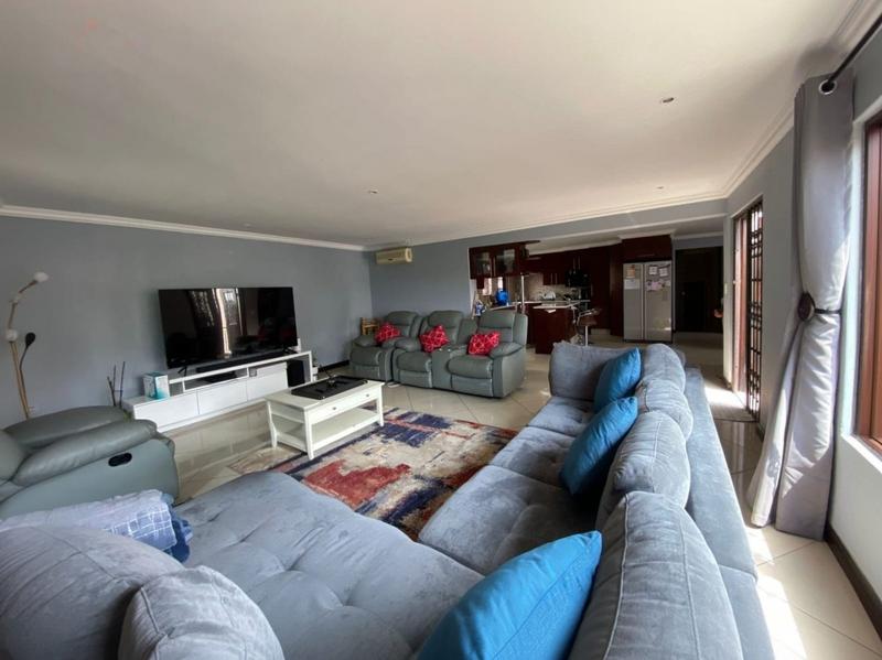 To Let 4 Bedroom Property for Rent in Barbeque Downs Gauteng