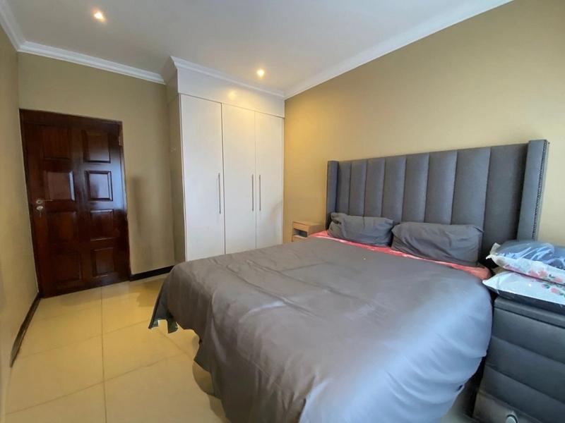 To Let 4 Bedroom Property for Rent in Barbeque Downs Gauteng