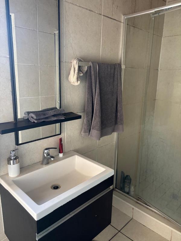 To Let 3 Bedroom Property for Rent in Greenstone Hill Gauteng