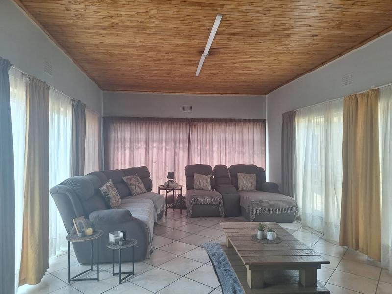 To Let 3 Bedroom Property for Rent in Rand Collieries Gauteng