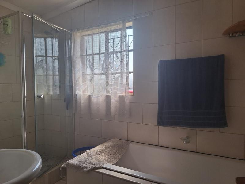 To Let 3 Bedroom Property for Rent in Rand Collieries Gauteng