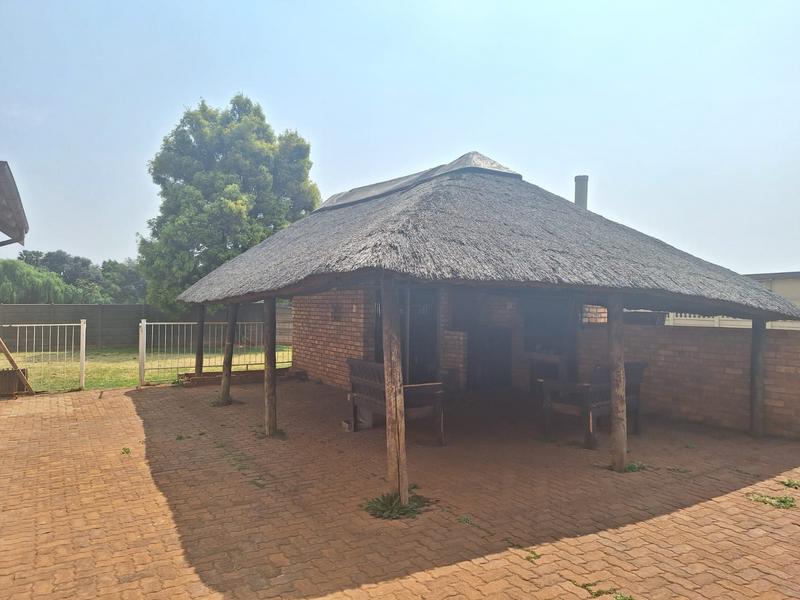 To Let 3 Bedroom Property for Rent in Rand Collieries Gauteng