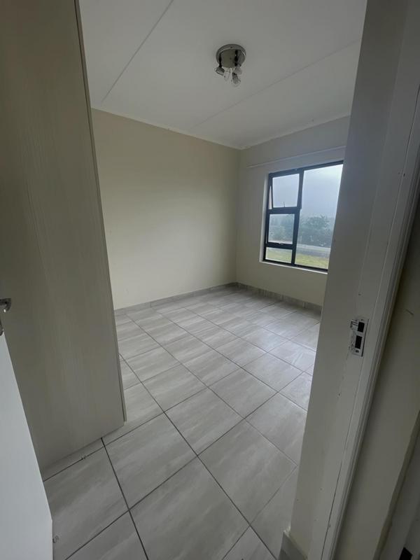 To Let 2 Bedroom Property for Rent in Beverley Gauteng