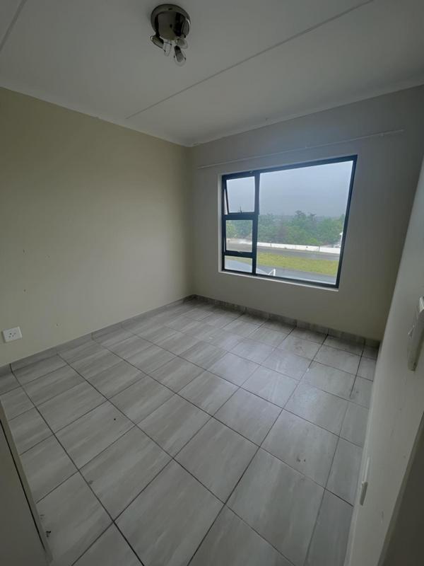 To Let 2 Bedroom Property for Rent in Beverley Gauteng