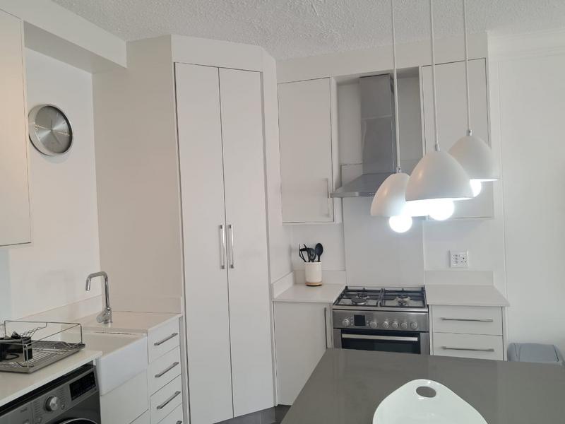 To Let 2 Bedroom Property for Rent in Sandhurst Gauteng