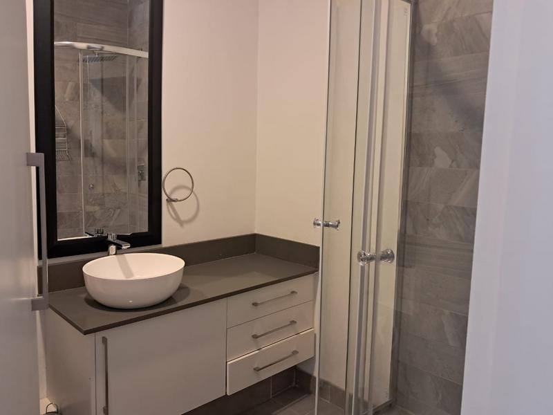 To Let 2 Bedroom Property for Rent in Sandhurst Gauteng