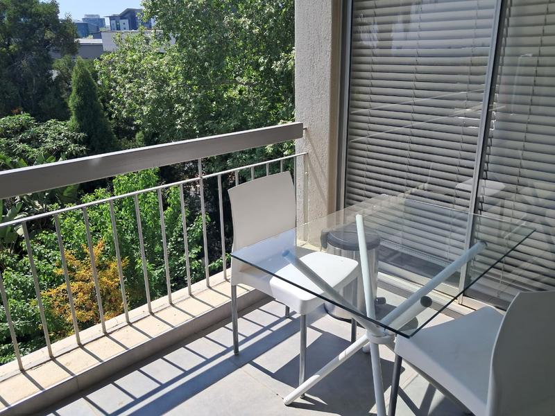 To Let 2 Bedroom Property for Rent in Sandhurst Gauteng