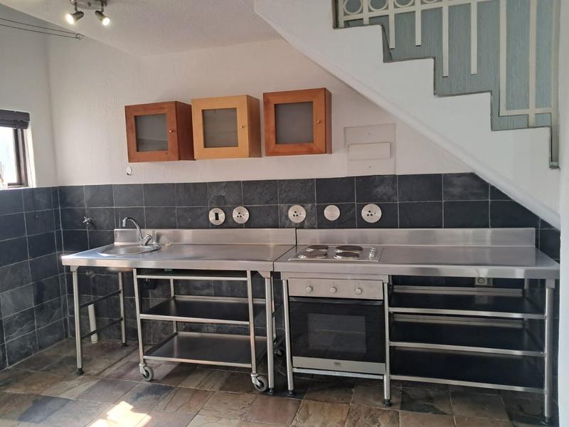To Let 1 Bedroom Property for Rent in Sandown Gauteng