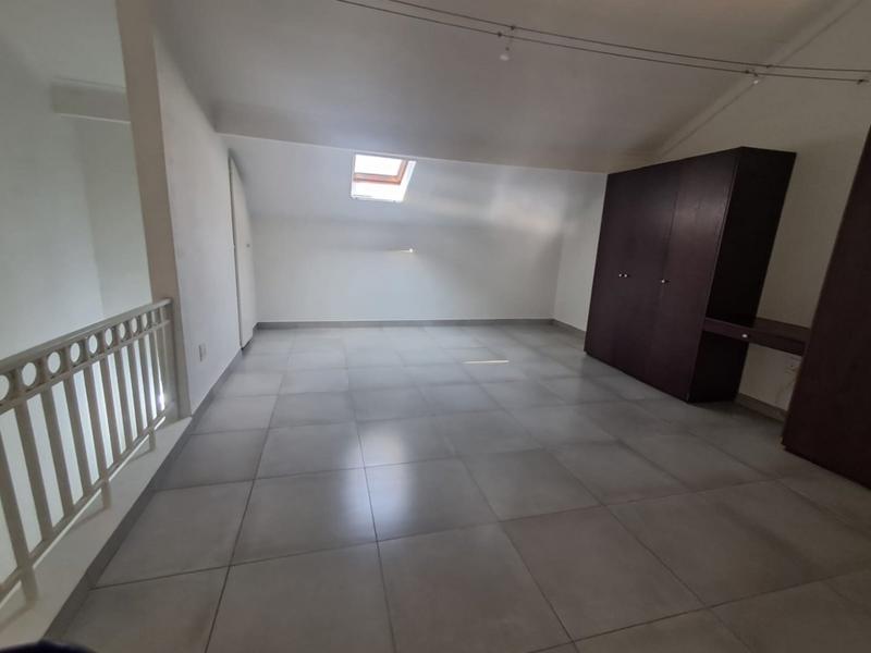 To Let 1 Bedroom Property for Rent in Sandown Gauteng