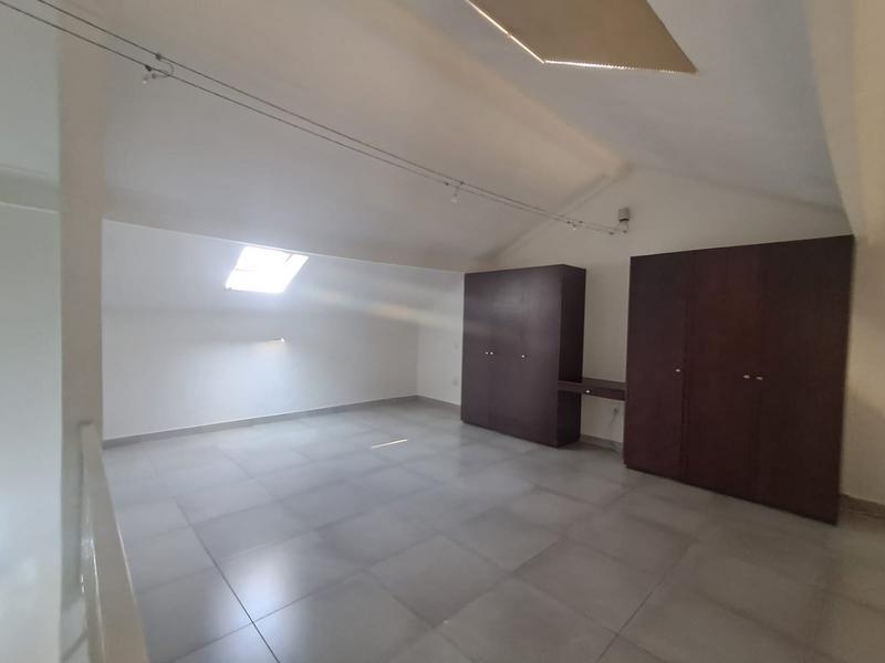 To Let 1 Bedroom Property for Rent in Sandown Gauteng