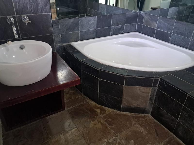 To Let 1 Bedroom Property for Rent in Sandown Gauteng