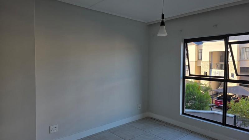 To Let 3 Bedroom Property for Rent in The Polofields Gauteng