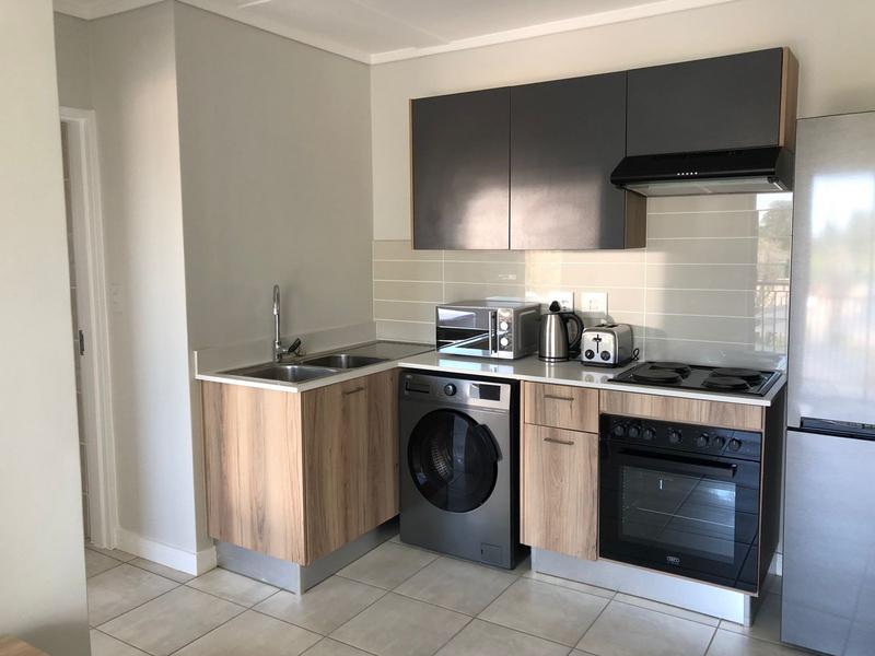 To Let 1 Bedroom Property for Rent in Silver Lakes Gauteng