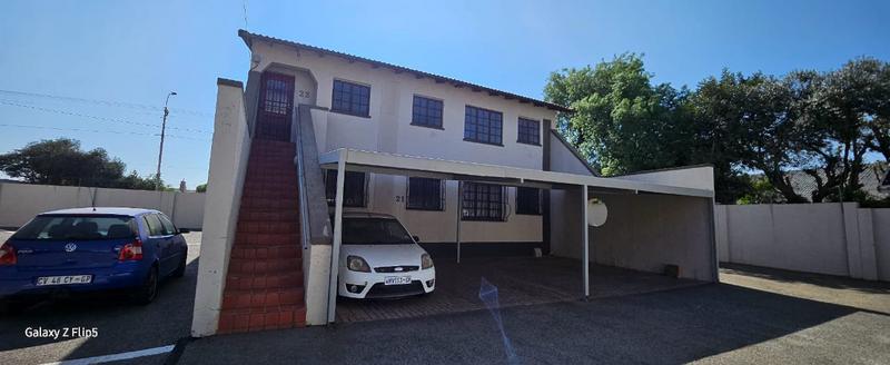 To Let 3 Bedroom Property for Rent in Greenhills Gauteng