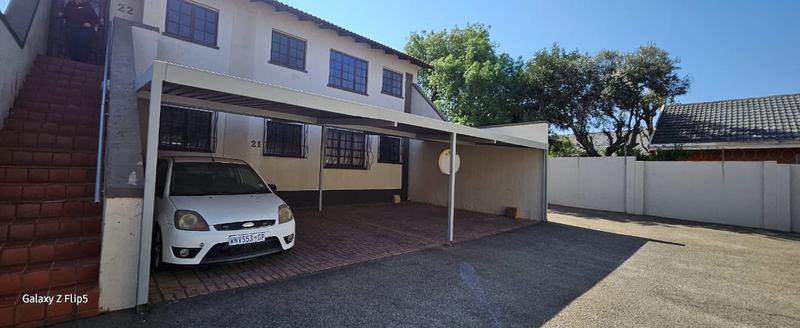 To Let 3 Bedroom Property for Rent in Greenhills Gauteng