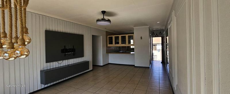 To Let 3 Bedroom Property for Rent in Greenhills Gauteng