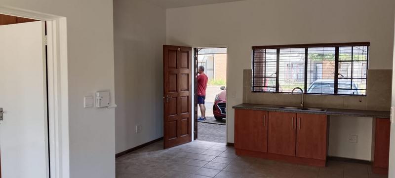 2 Bedroom Property for Sale in Rynfield Gauteng