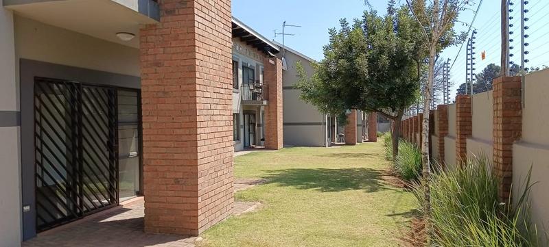 2 Bedroom Property for Sale in Rynfield Gauteng
