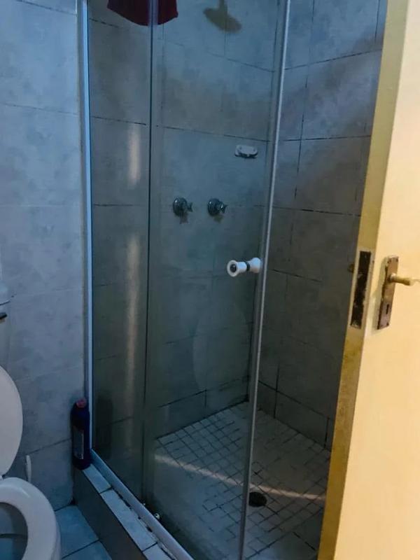 To Let 2 Bedroom Property for Rent in Mondeor Gauteng
