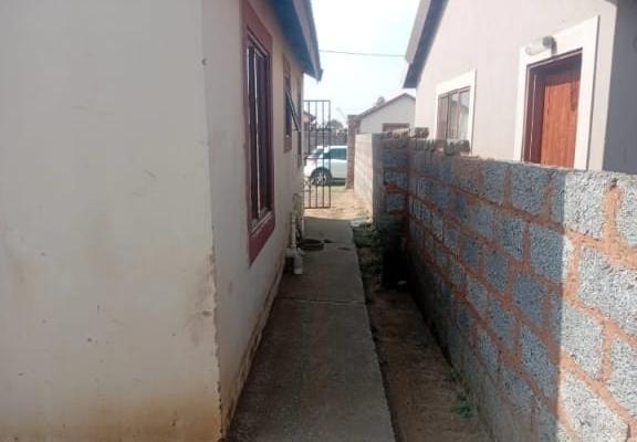 2 Bedroom Property for Sale in Palm Ridge Gauteng