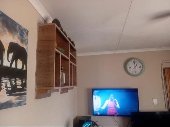 2 Bedroom Property for Sale in Palm Ridge Gauteng