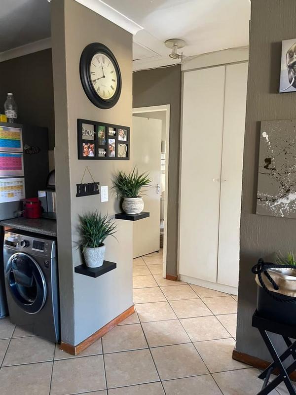 To Let 2 Bedroom Property for Rent in Honeydew Gauteng