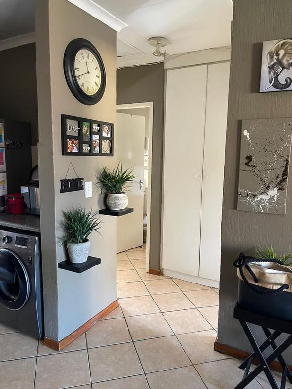 To Let 2 Bedroom Property for Rent in Honeydew Gauteng