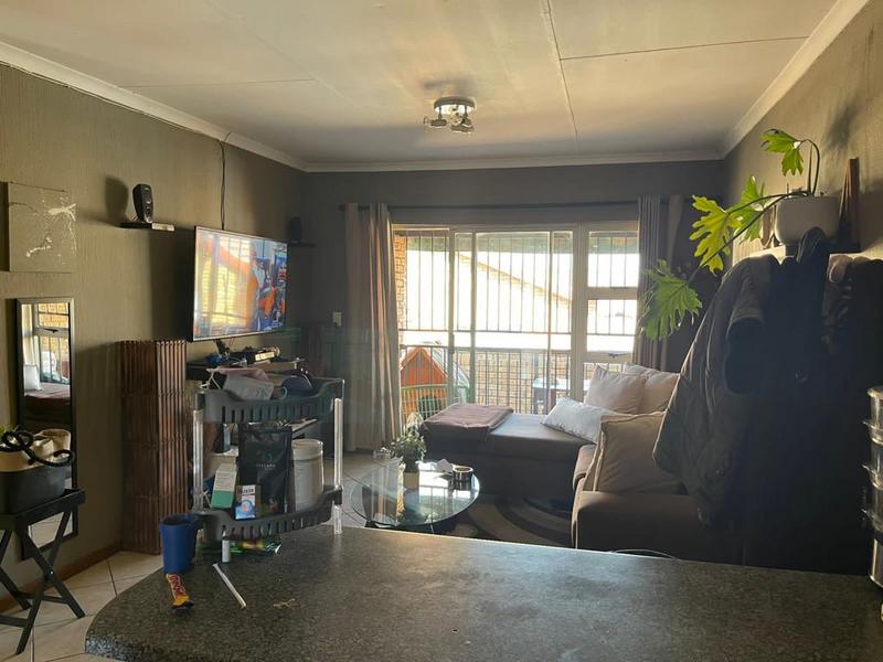 To Let 2 Bedroom Property for Rent in Honeydew Gauteng