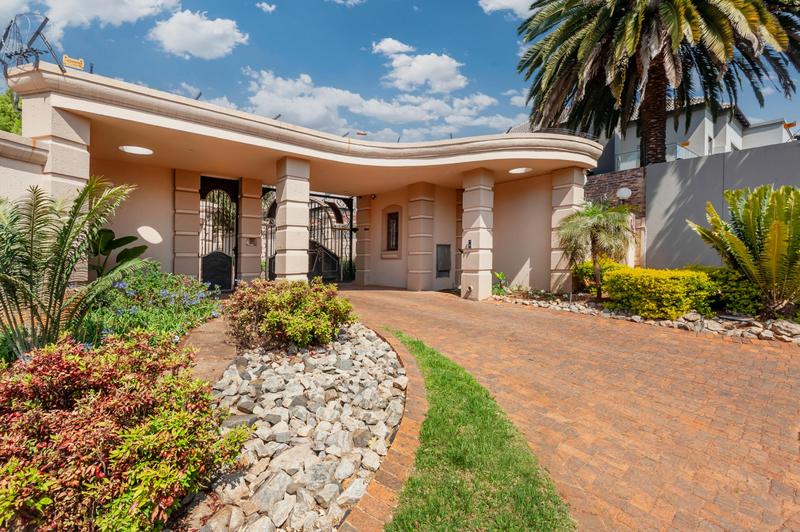 4 Bedroom Property for Sale in Bedfordview Gauteng