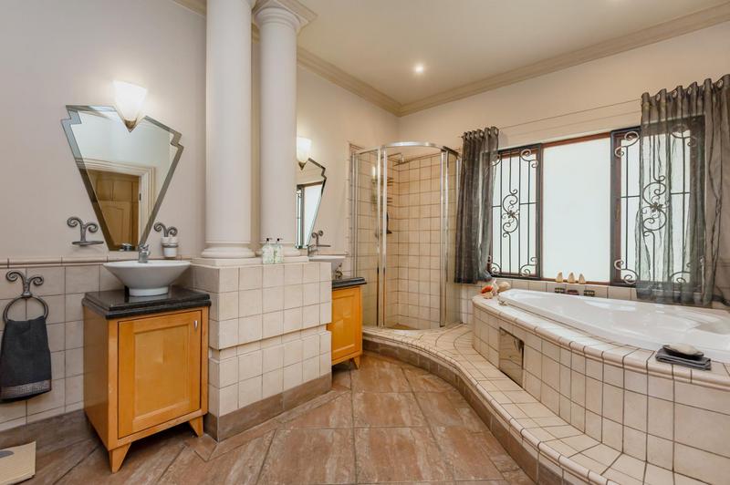 4 Bedroom Property for Sale in Bedfordview Gauteng