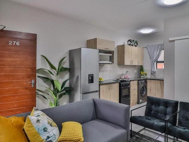 2 Bedroom Property for Sale in Kenleaf Gauteng
