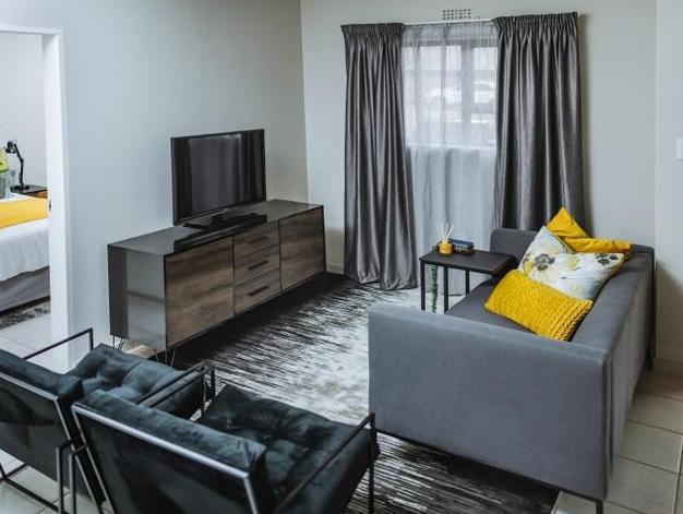 2 Bedroom Property for Sale in Kenleaf Gauteng