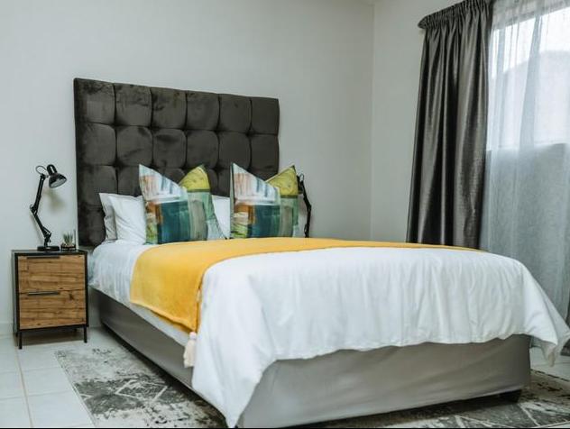 2 Bedroom Property for Sale in Kenleaf Gauteng