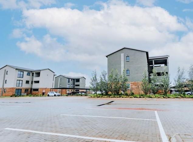 2 Bedroom Property for Sale in Kenleaf Gauteng