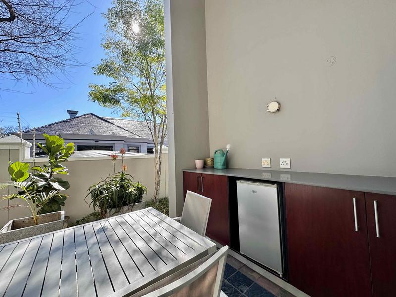To Let 2 Bedroom Property for Rent in Bryanston Gauteng