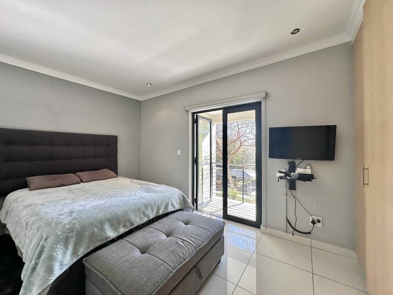 To Let 2 Bedroom Property for Rent in Bryanston Gauteng