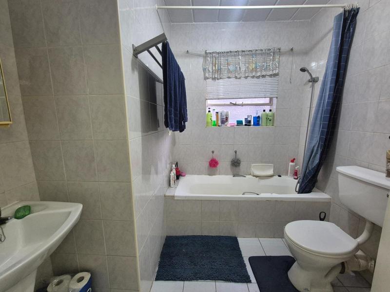 2 Bedroom Property for Sale in Raceview Gauteng