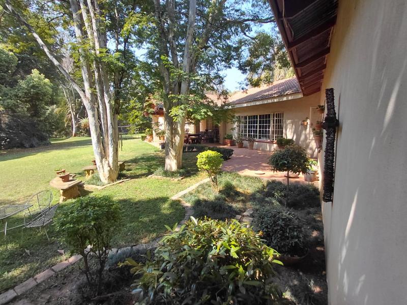 6 Bedroom Property for Sale in Hazeldean Gauteng