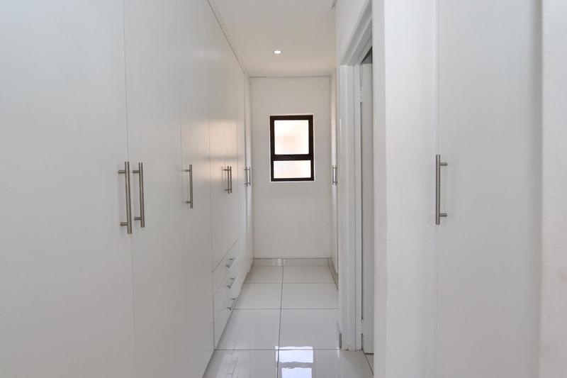 To Let 3 Bedroom Property for Rent in Broadacres Gauteng