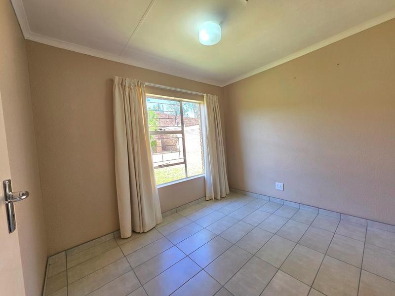 To Let 3 Bedroom Property for Rent in Honeydew Manor Gauteng