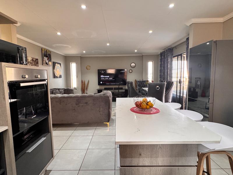 3 Bedroom Property for Sale in Cosmo City Gauteng