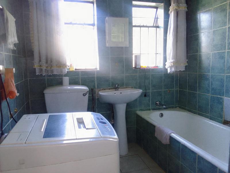 To Let 3 Bedroom Property for Rent in Birch Acres Gauteng