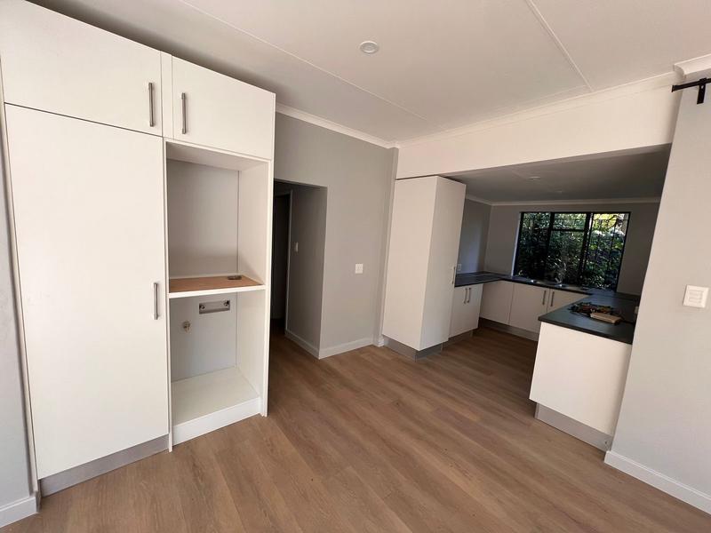 To Let 2 Bedroom Property for Rent in Waterkloof A H Gauteng