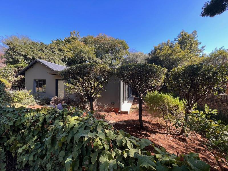 To Let 2 Bedroom Property for Rent in Waterkloof A H Gauteng