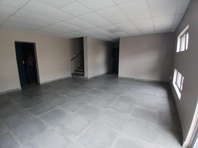 To Let commercial Property for Rent in Knoppieslaagte Gauteng