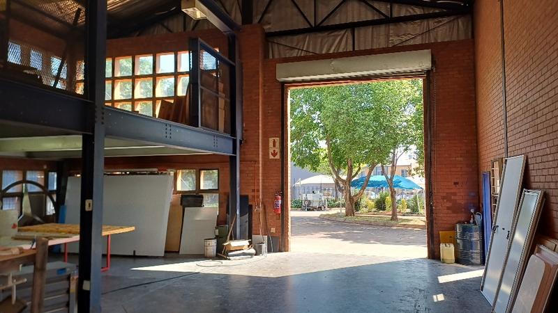Commercial Property for Sale in Rooihuiskraal Gauteng